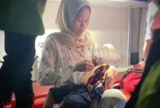 Heroik! Polisi di Indramayu Selamatkan Balita Kejang di KM 137 Tol Cipali