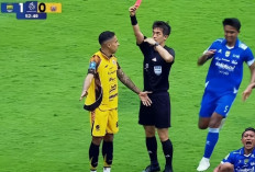 Injak Betis Bekham, Bruno Tubarao Diganjar Kartu Merah: Persija Tertinggal 1-0 atas Persib