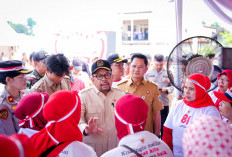 Tinjau Pesta Rakyat Jakarta Selatan, M. Qodari Serap Aspirasi Pedagang UMKM