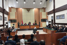 Dokter Tifa di Atas Angin! Dakwaan Dibatalkan, Hakim Perintahkan Berkas Dikembalikan ke Jaksa