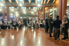 Lagi, 33 Jemaah Umrah Gagal Berangkat dan Tertahan di Bandara Soetta karena Visa Belum Terbit