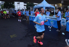 Artis Bersama 16 Ribu Pelari Ramaikan Jakarta Running Festival 2024, Kebutuhan Hidrasi dan Mineral Tercukupi