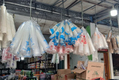 Harga Plastik Naik, Pedagang Akui Stok Pasokan Mulai Langka di Pasaran