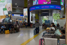 Puncak Arus Balik Libur Natal dan Tahun Baru 2026, Hampir 100 Ribu Penumpang Serbu Stasiun Jakarta