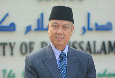 Kabar Duka, Pimpinan Pondok Modern Darussalam Gontor Prof Dr KH Amal Fathullah Wafat