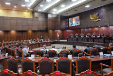 Gugatan UU Pilkada Ditolak, Ketua MK Tegaskan Pilkada Tetap Dipilih Langsung oleh Rakyat