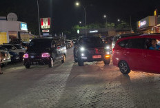 LIVE REPORT dari Rest Area KM 57 Tol Jakarta-Cikampek: Parkir hanya Boleh 1 Jam!
