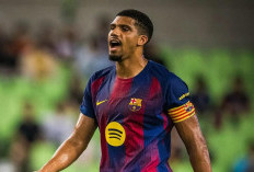 Ronald Araujo Mulai Tergusur di Barcelona, Liverpool Siap Bajak di Musim Panas