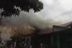 10 Bangunan Rumah di Komplek TNI Jaksel Hangus Dilalap Si Jago Merah