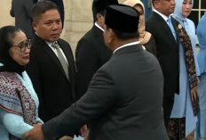 Meneteskan Air Mata, Tangis Nanik S Deyang Setelah Dilantik sebagai Kepala BGN