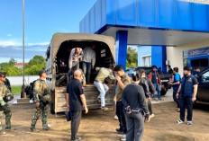 Sukurin, 15 WN China Digelandang ke Kantor Imigrasi Ketapang Usai Nekat Serang TNI!