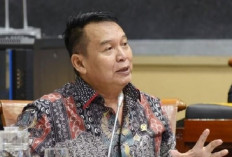 TB Hasanuddin Sesalkan Pembubaran Film Pesta Babi: Kritik Itu Wajar!