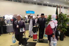 393 Jamaah DKI Jakarta Tiba di Asrama Haji Pondok Gede Hari, Ini Oleh-oleh yang Dibawa