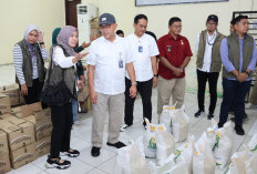 Pastikan Tepat Sasaran, Wakil Dirut BULOG Tinjau Penyaluran Bantuan Pangan di Medan