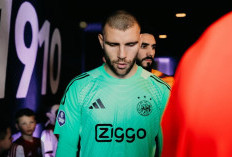 Van der Vaart Tak Suka Sikap Maarten Paes: Terlalu Mudah Menyalahkan Tim!