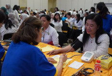 Sambut Hari Raya Waisak 2570 B.E., Bimas Buddha Hadirkan Donor Darah dan Pengobatan Gratis bagi Umat