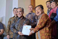 Temui JK, Rombongan MPR RI Antarkan Undangan Pelantikan Prabowo-Gibran