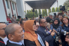Sidang Eksepsi Dokter Tifa Ungkap Dugaan Kejanggalan Waktu dan Lokasi dalam Laporan Ijazah Jokowi