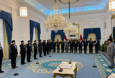 Prabowo Resmi Lantik Tim Reformasi Polri,  Jimly Asshidqie Jadi Ketua Tim