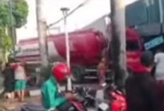 Detik-detik Truk Tangki Pertamina Tabrak 3 Ruko di Jaktim, Begini Nasib Pengemudi