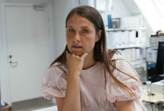 UNIQLO dan Cecilie Bahnsen Membawa Estetika Couture ke Lemari Perempuan Sehari-hari