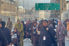 Serangan Houthi Ganggu Penerbangan, 8 Warga Depok Masih Tertahan di Makkah