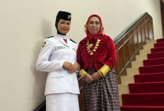 Bangga, Orang Tua Siswa Sekolah Rakyat Saksikan Anaknya Tampil di Istana