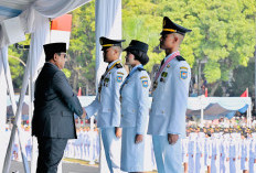 Prabowo Bangga 10 Lulusan Terbaik IPDN dari Keluarga Sederhana, Apresiasi Sistem Seleksi
