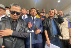 Roy Suryo CS Jalani Wajib Lapor, Sindir Keras Eggi Sudjana dan Damai Hari Lubis