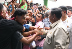 Prabowo Pasang Target, Listrik di Wilayah Banjir Sumatera Harus Pulih 100 Persen