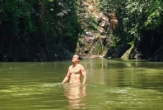 Ada Apa Nicholas Saputra Tiba-Tiba Posting Foto Telanjang Dada? Netizen: Lengah Dikit Topless!