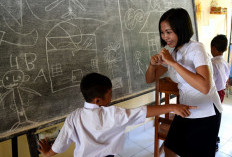 30 Ucapan Selamat Hari Guru Nasional 2024 untuk Wali Kelas, Singkat dan Menyentuh Hati