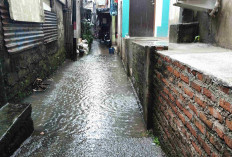 Kelurahan Rawa Buaya Mulai Tergenang, Bu RT Imbau Warga Waspadai Banjir Kiriman