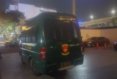 Mobil Tahanan Kejagung Stand By, Akankah Febrie Adriansyah Langsung Ditahan Malam Ini?