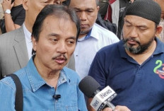 Roy Suryo Soroti Kehadiran Jokowi di Reuni FKT UGM: Tak Ubah Hipotesis Skripsi Palsu