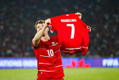 Ole Bawa Jersey Marselino di Perayaan Juara: Dia Saudara Saya