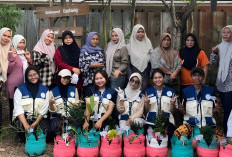 Praktik Farmasi Sosial, Mahasiswa Esa Unggul Edukasi Kesehatan Warga Binong