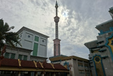 Masjid Jakarta Islamic Centre Gandeng UMKM Sekitar untuk Pasok Ratusan Boks Takjil dan Sahur