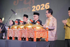 Menhaj Gus Irfan Buka Expo UMKM di Yogyakarta, Dorong Produk Lokal Masuk Rantai Pasok Haji