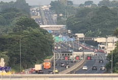 One Way Mulai Berlaku di Tol Japek KM 70, Lalu Lintas Masih Ramai Lancar