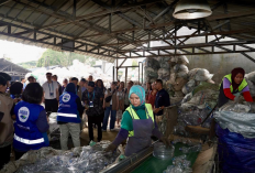 Sampah Plastik di Indonesia Jadi Perhatian Delegasi 13 Negara, Pemulung Punya Peran Penting