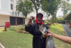 Tangis Haru Warga Bengkulu Lihat Prabowo di Istana: Indonesia Makin Maju, Bangga Jadi WNI!