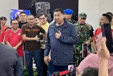Nobar Inggris vs Prancis di Rusun Pasar Rumput, Menteri Ara Janjikan Fasilitas Olahraga Rp100 Juta