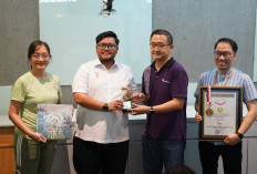 Keren! Mahasiswa BINUS Bentangkan Karya Seni Visual Terpanjang di Wall Climbing Tertinggi, Catat Rekor MURI