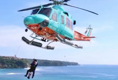Momen Heroik SAR Bali Evakuasi 2 WN Rusia yang Terjebak di Bawah Tebing Uluwatu