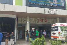 Tangis dan Harap di RSUD Bekasi Pasca Kecelakaan KRL vs Argo Bromo Anggrek, Ini Daftar Korban Sementara