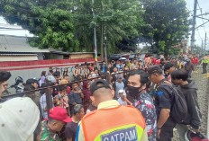 Siswa 15 Tahun Tewas Tertemper Kereta di Perlintasan Tanpa Palang Pintu di Pasar Minggu