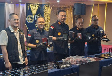 Imigrasi Ciduk 16 WNA Pelaku Love Scam di Sukabumi, Langsung Dideportasi!