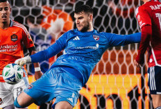 Persib Akui Kantongi Nama Pemain Baru untuk Tahun Depan, Joey Pelupessy dan Maarten Paes?